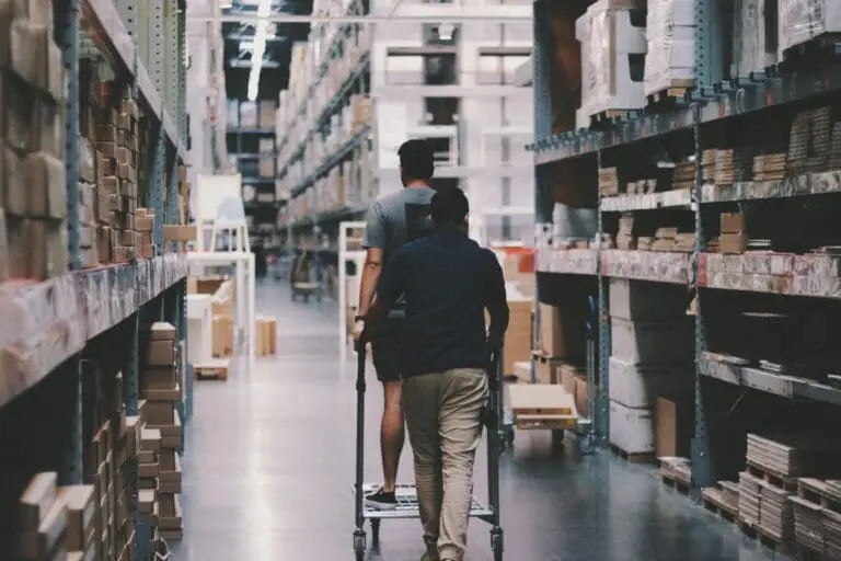 Implementacja lean management w logistyce magazynowej