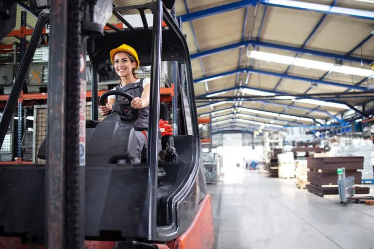 Transport palet: Wybór odpowiedniego środka transportu