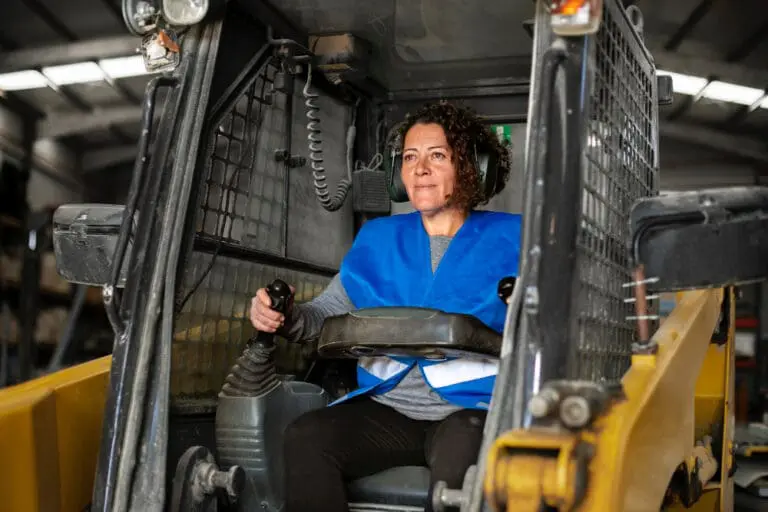 Logistyka zwrotów: Jak efektywnie zarządzać zwrotami towarów