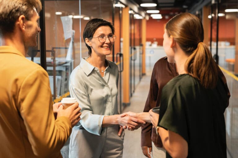 Zarządzanie zapasami: Jak utrzymać optymalny poziom zapasów